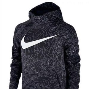 Nike Youth SIZE Therma Hoodie Sweatshirt